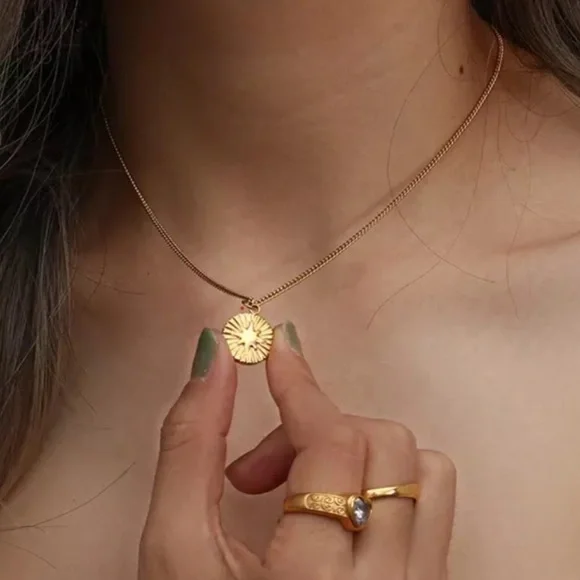 NEW MOON SUN STAR 18K GOLD NECKLACE, NICE NECKLACE, CUTE NECKLACE - Picture 5 of 7